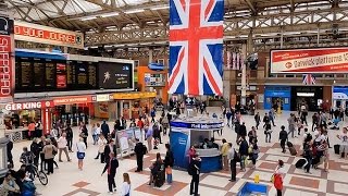 A Walk Through The London Victoria Station London England [upl. by Lyndsey334]